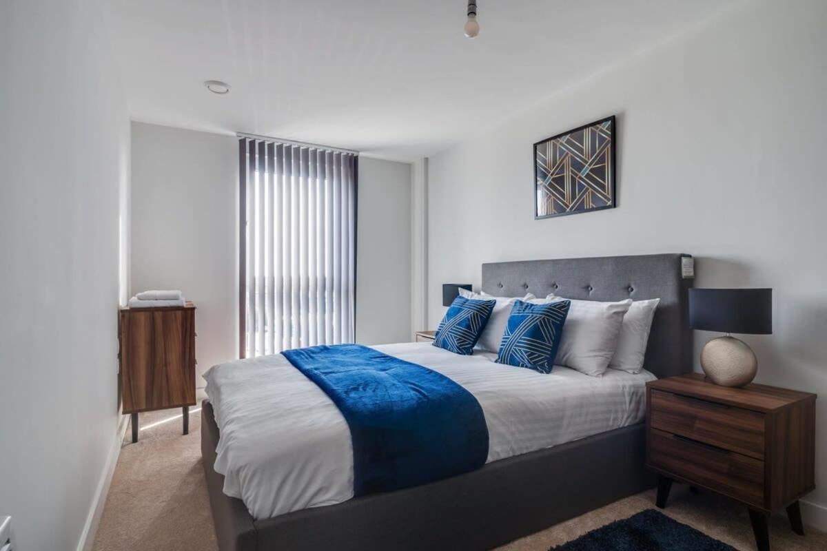 Lovely Riverside 2 Bed Apartment Leeds  Esterno foto