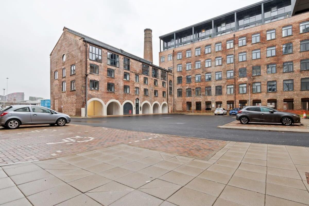 Lovely Riverside 2 Bed Apartment Leeds  Esterno foto