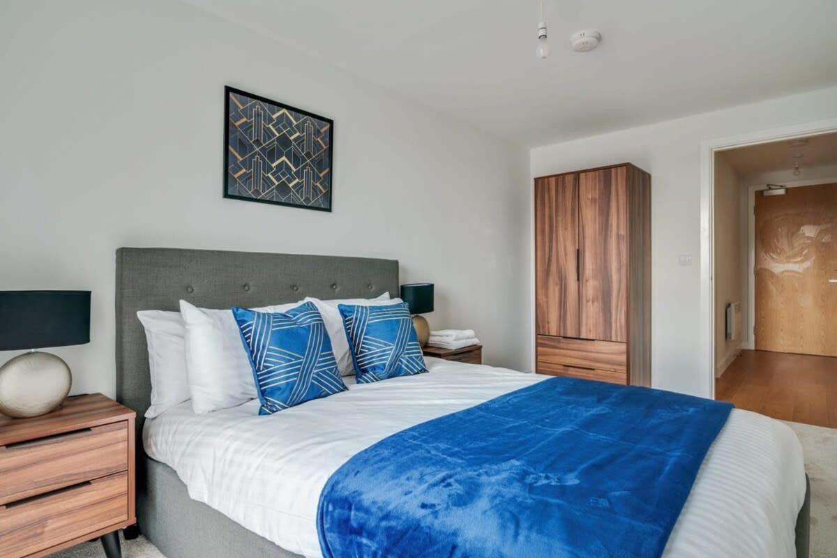 Lovely Riverside 2 Bed Apartment Leeds  Esterno foto