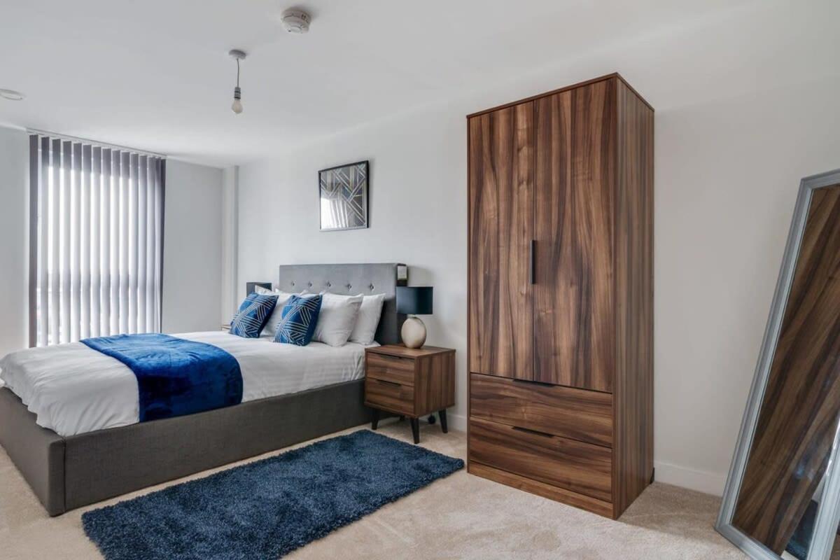 Lovely Riverside 2 Bed Apartment Leeds  Esterno foto